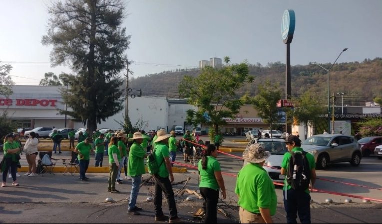 Trabajadores sindicalizados del poder ejecutivo paralizan Morelia