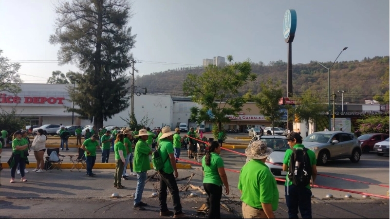 Trabajadores sindicalizados del poder ejecutivo paralizan Morelia - GR